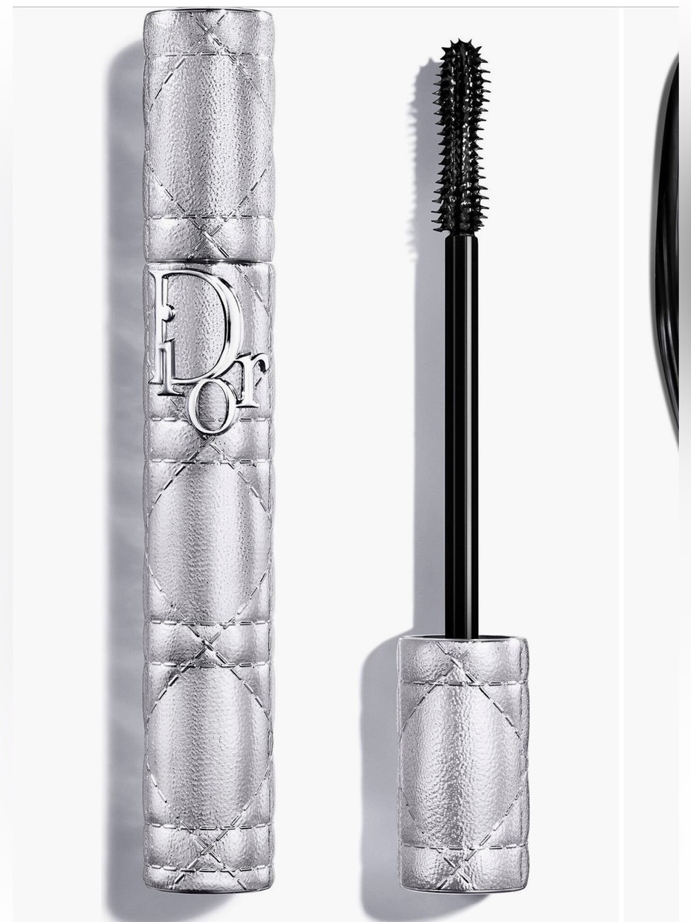 Diorshow OVERVOLUMEN WATERPROOF EXTREME VOLUME MASCARA. NEW